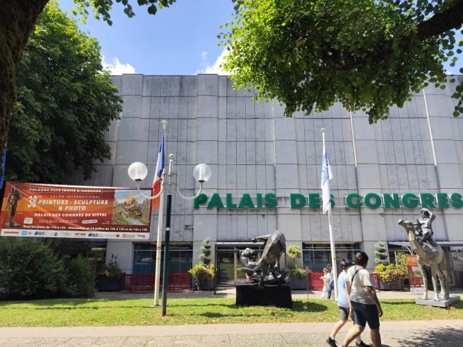 38 EME SALON INTERNATIONAL PEINTURE, SCUPTURE ET PHOTO DE VITTEL